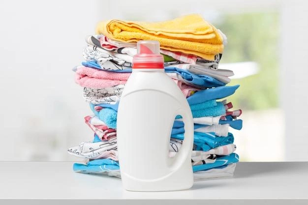 Why Use a Natural Laundry Detergent? Your Questions Answered